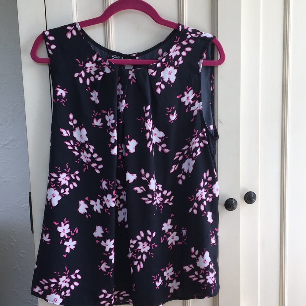 ❌ SOLD ❌Jones New York top XL NWT Navy Pink White